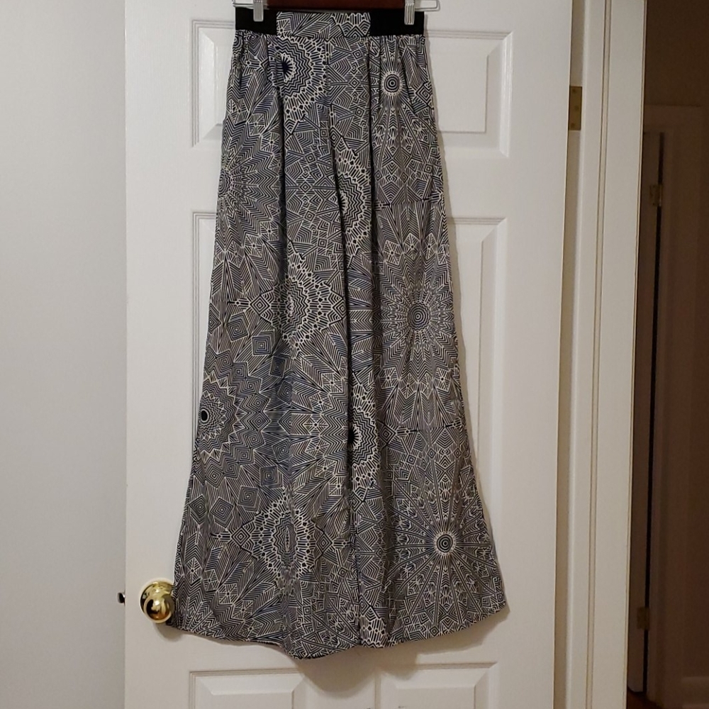 NWT Wide Leg Pants